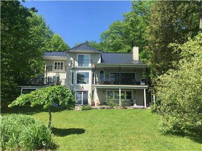 Your magnificent house on lake Brome